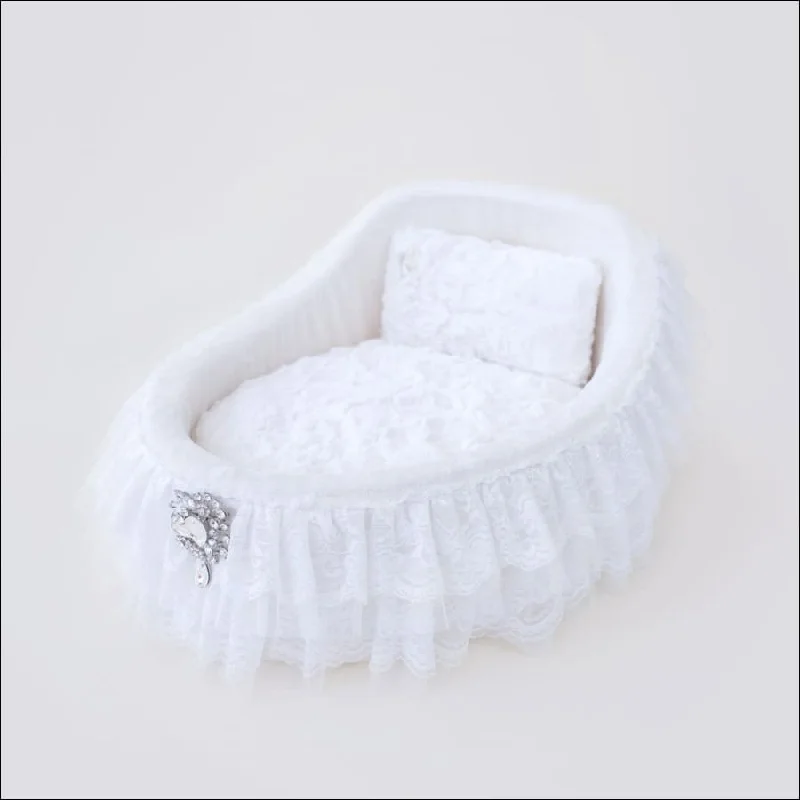 Crib Collection Dog Bed: Snow White