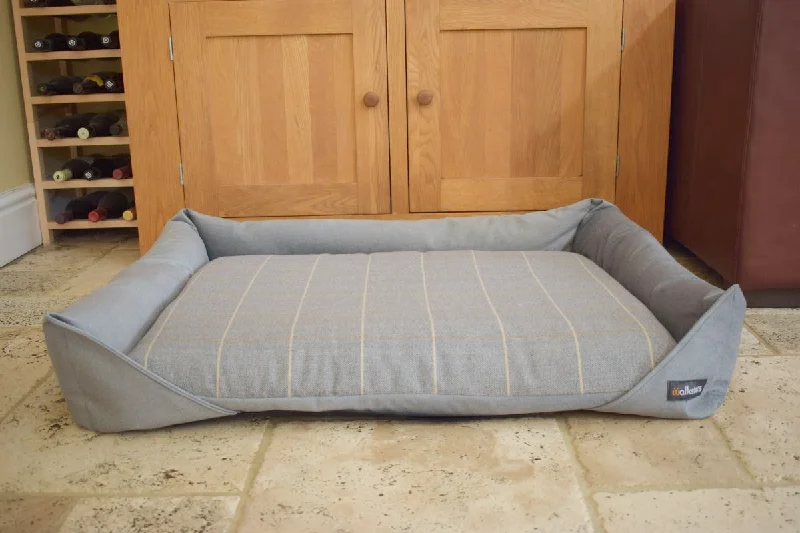 Walksters Aviemore Dog Bed in Light Grey Check